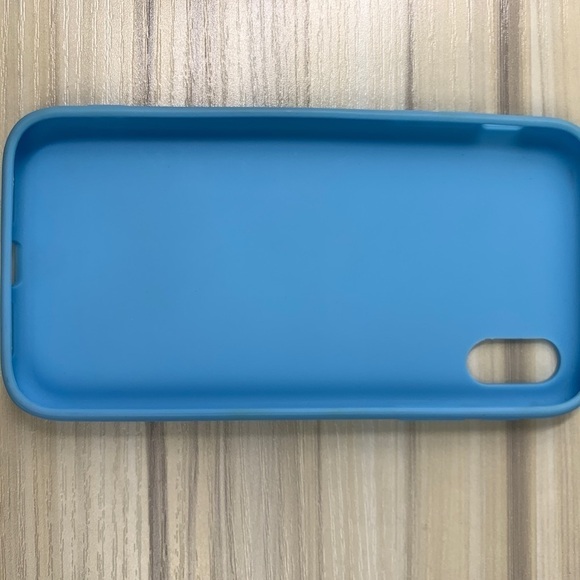 Blue Silicone Phone Case For iPhone XR - 6”x 4”x 0.5” - Picture 2 of 4
